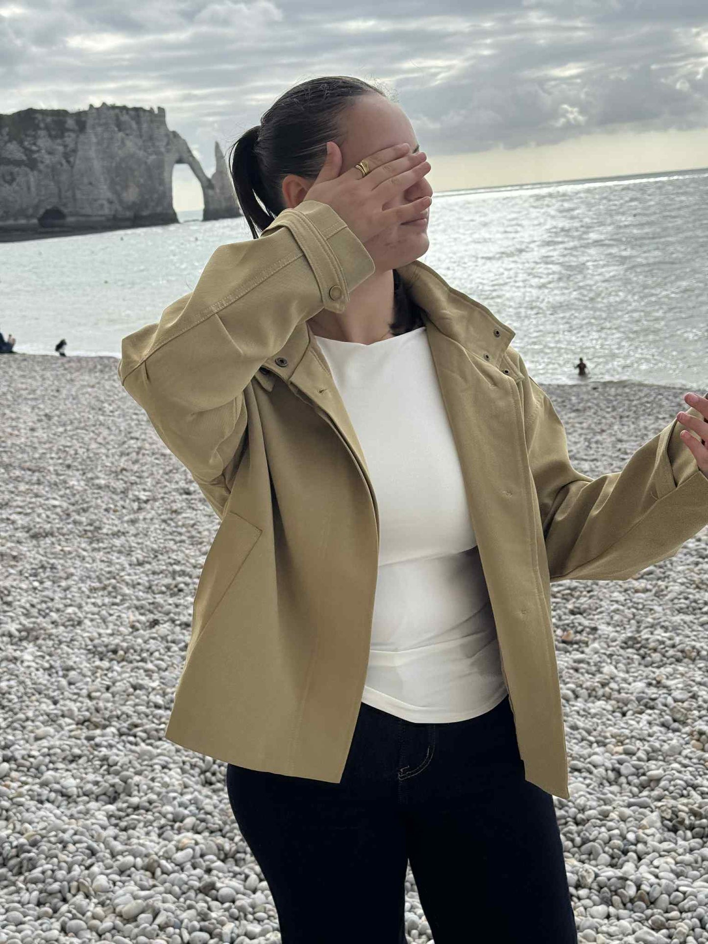 VESTE RAYA