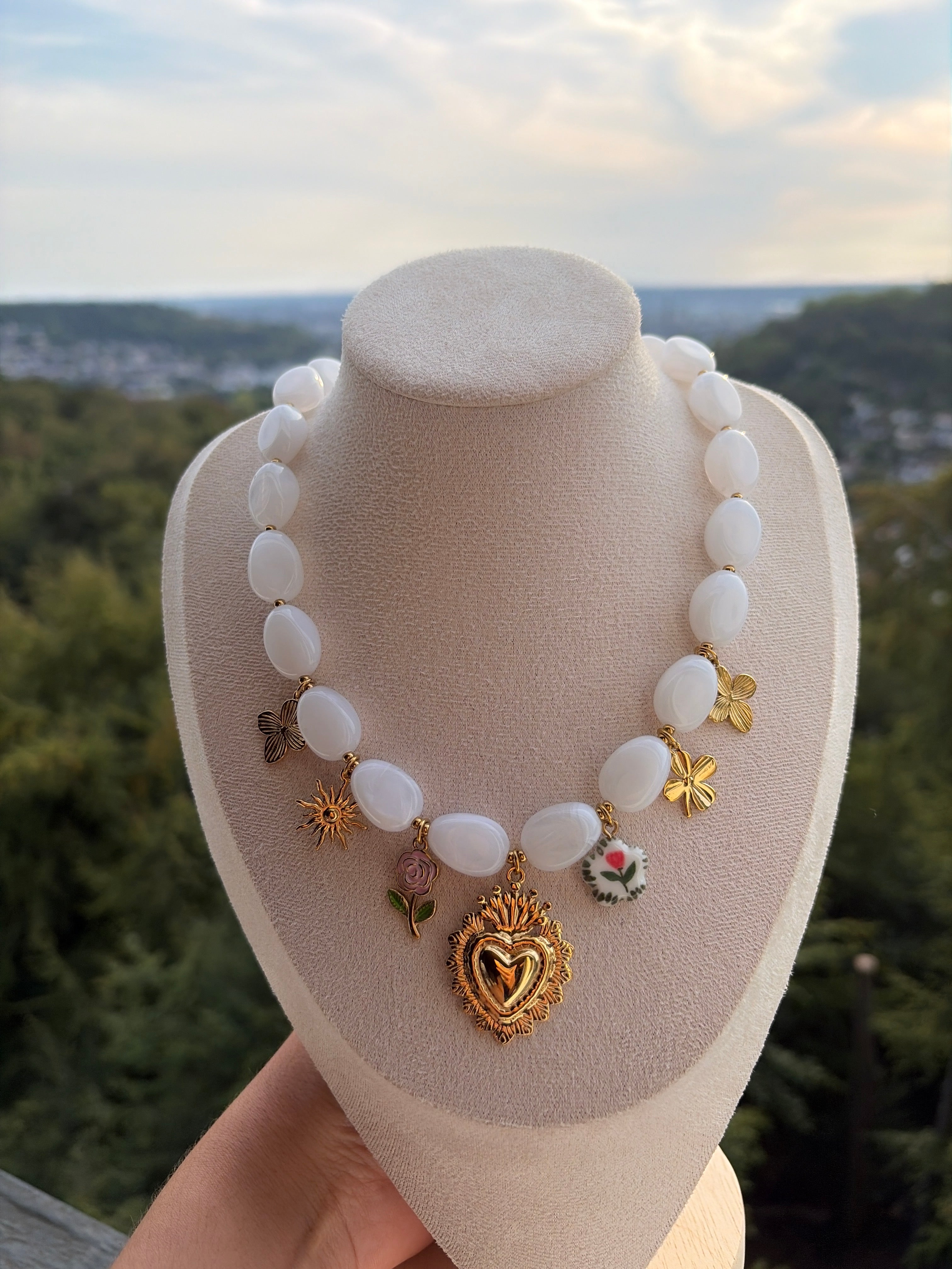 COLLIER BLANCA