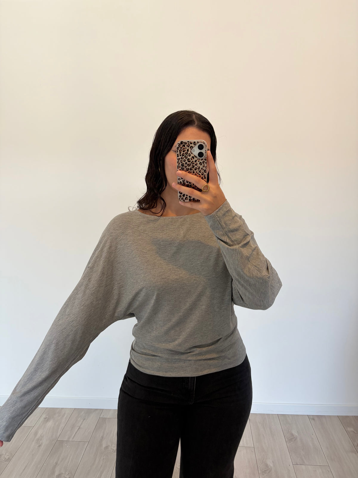 TEE SHIRT BELO GRIS