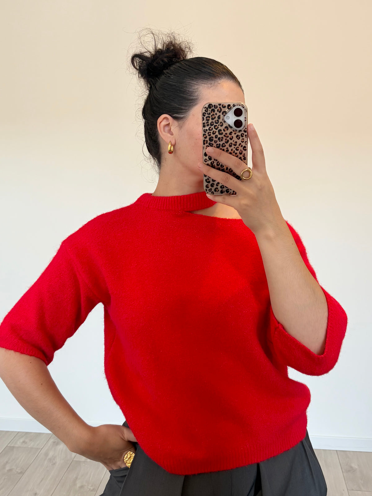 PULL ROJA